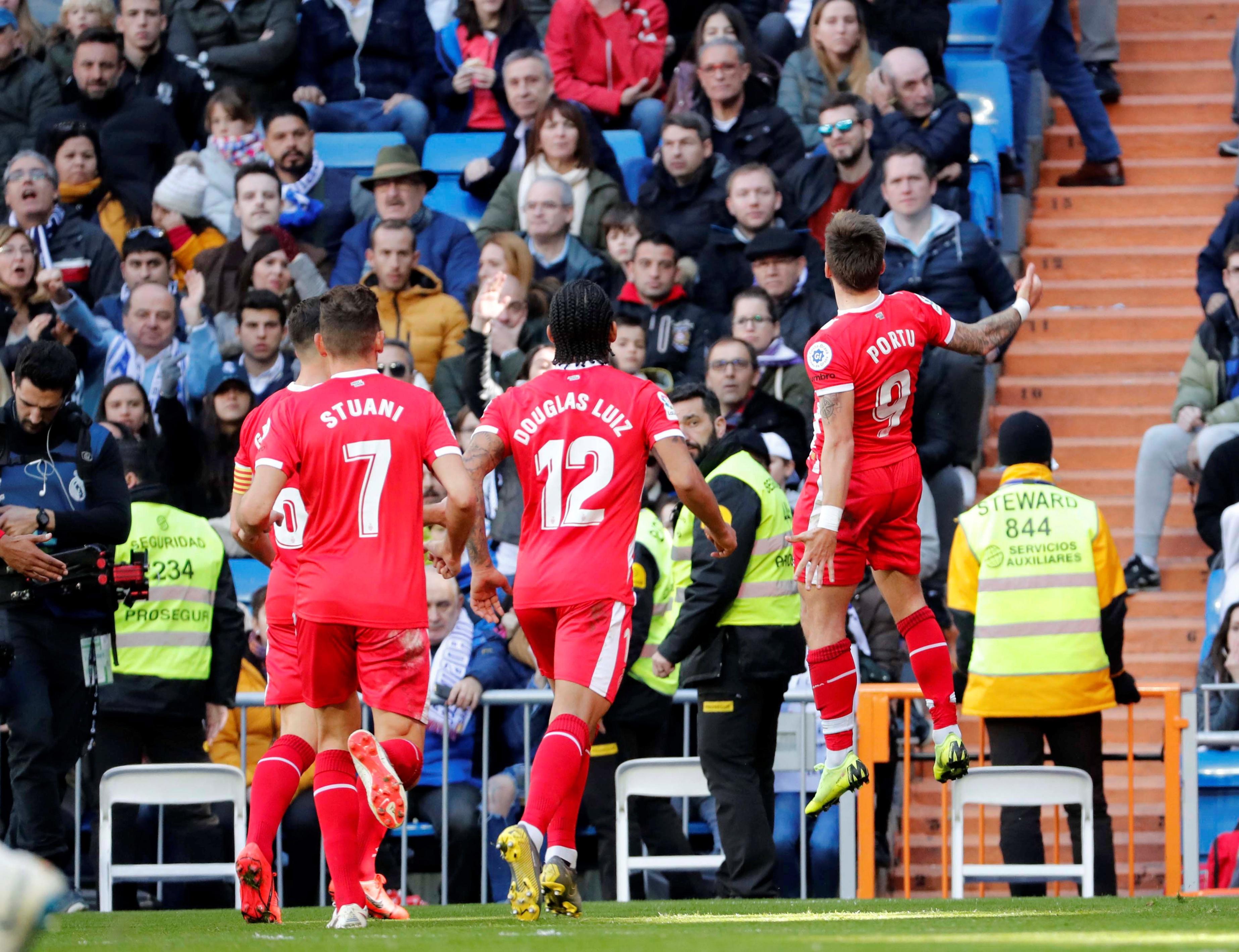 堂的背后 堂的背后